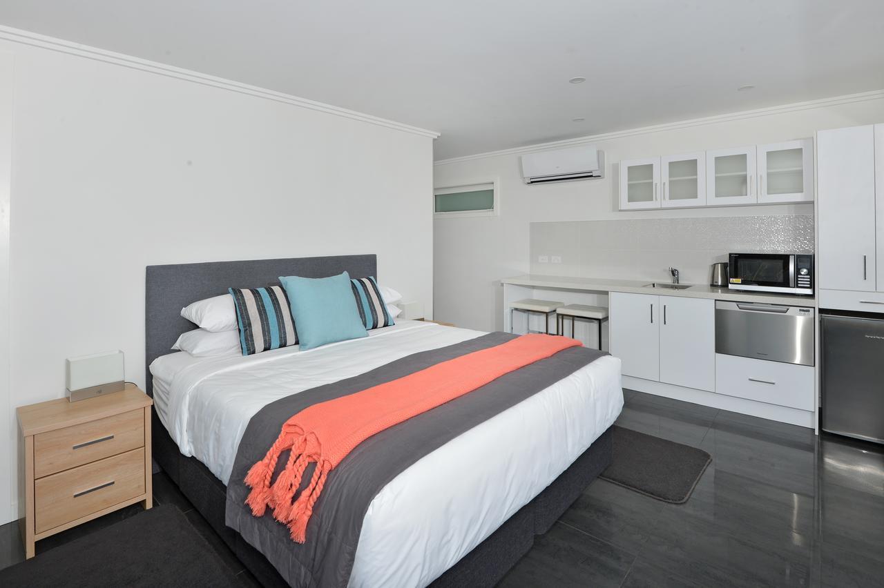 Russell Seaview Studios Екстериор снимка
